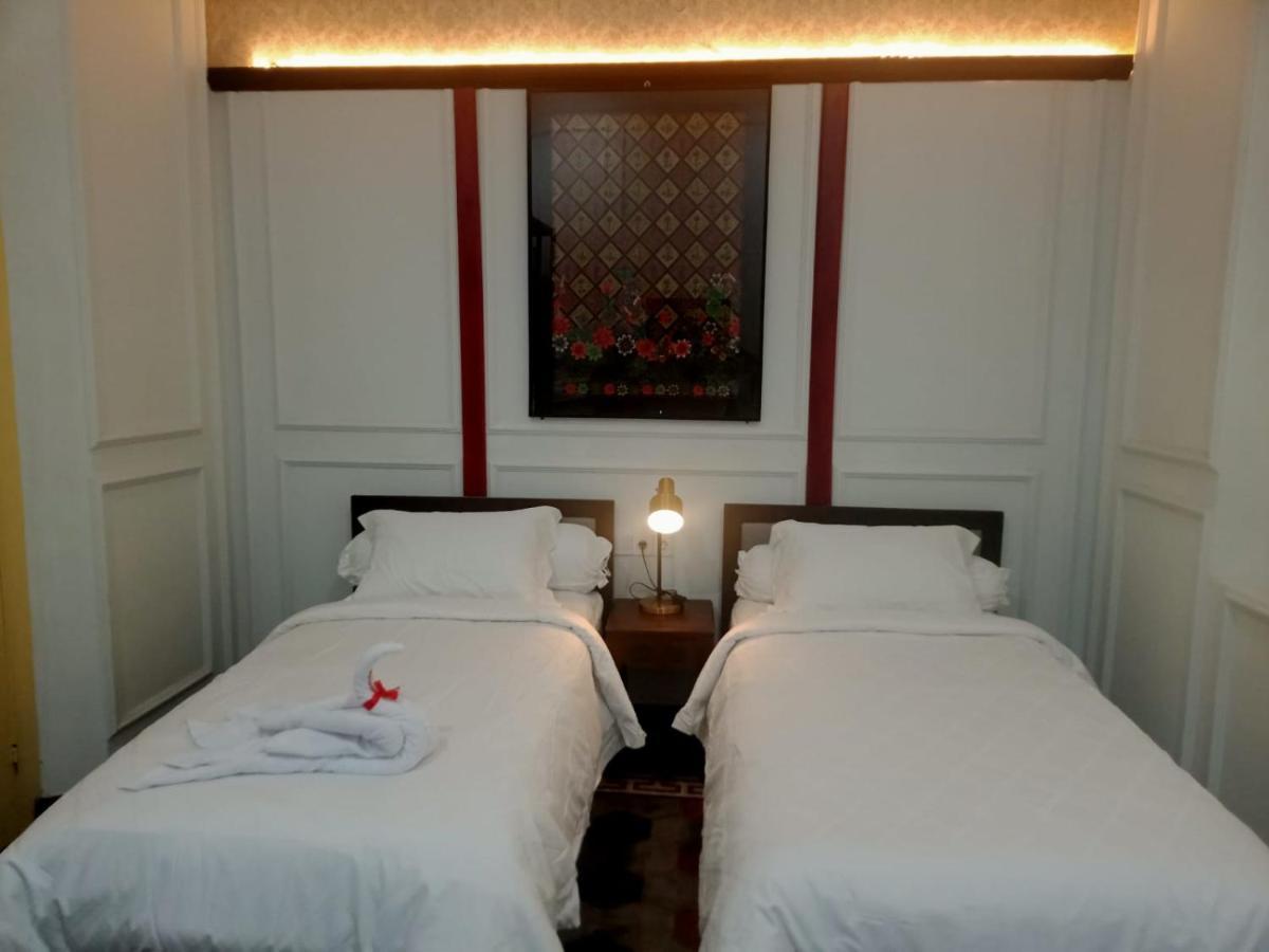 Mruyung Guest House Kota Lama Banyumas Mitra Reddoorz Екстериор снимка