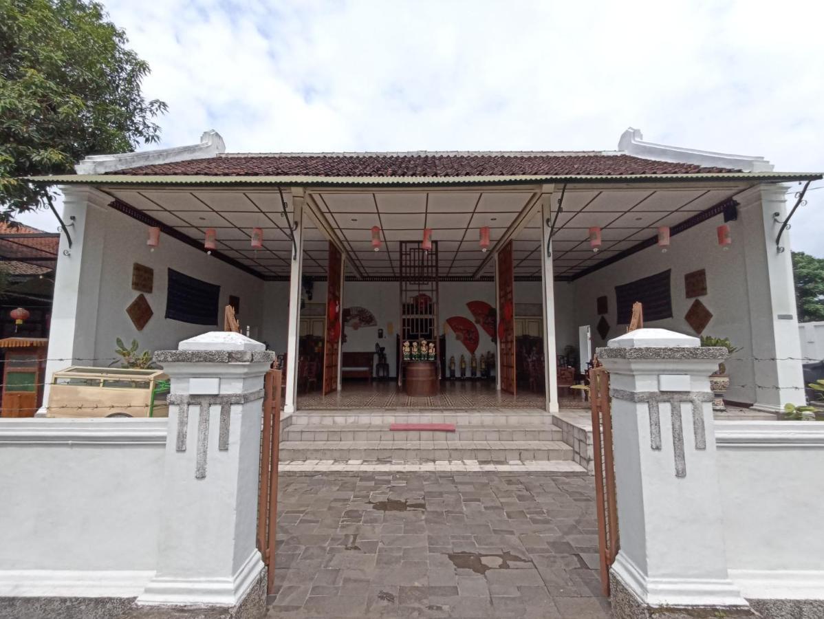 Mruyung Guest House Kota Lama Banyumas Mitra Reddoorz Екстериор снимка
